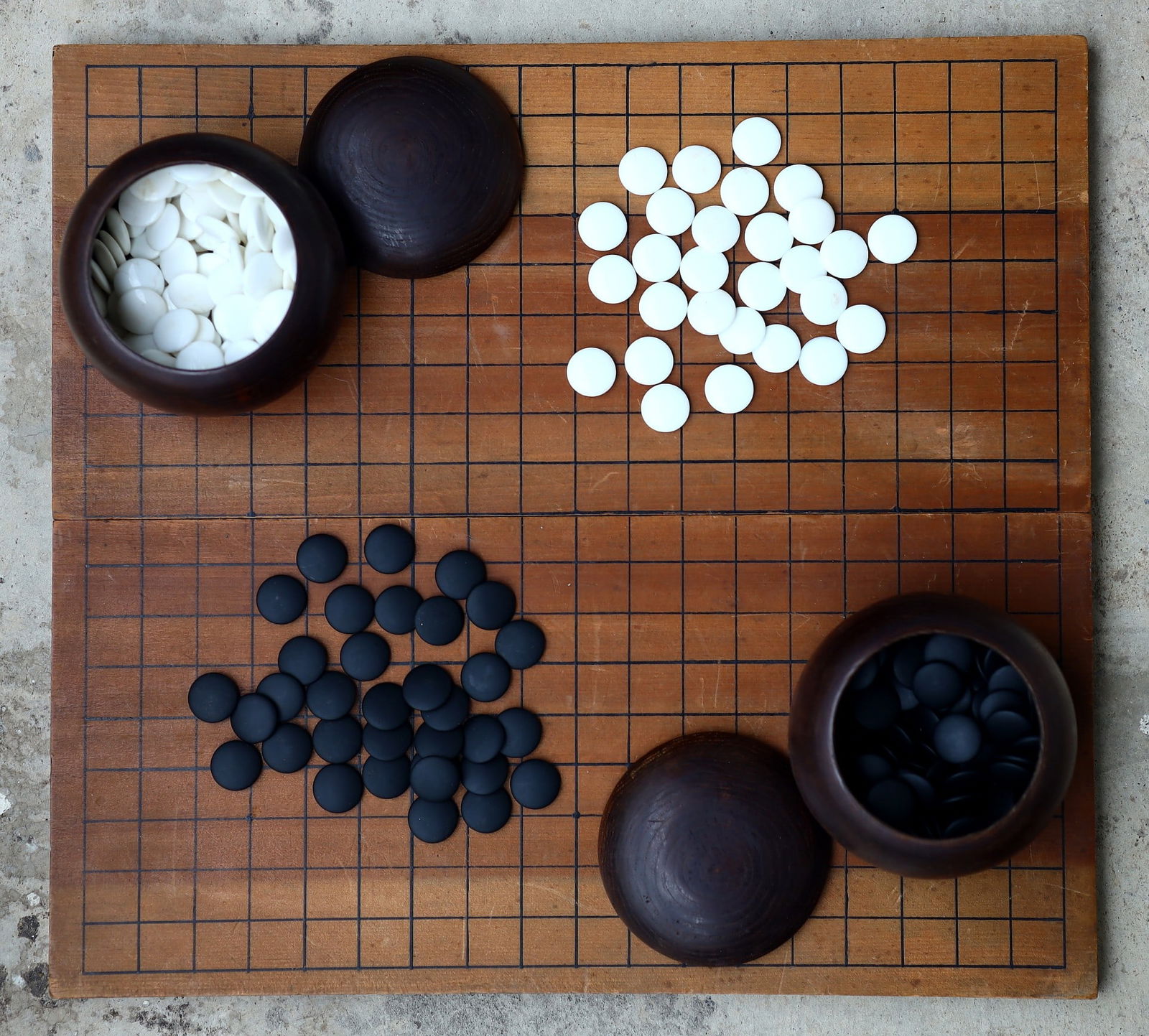 17.5" Weiqi Go Game Set Board Game Single Convex Melamine Stone and Bamboo Bowl (1 of 1)