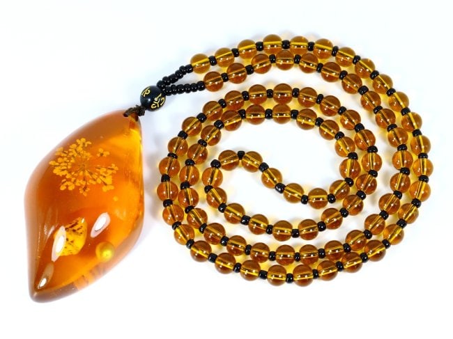 Vintage Himalayan Tibetan Amber Resin Necklace Pendant Beaded Necklace (1 of 2)