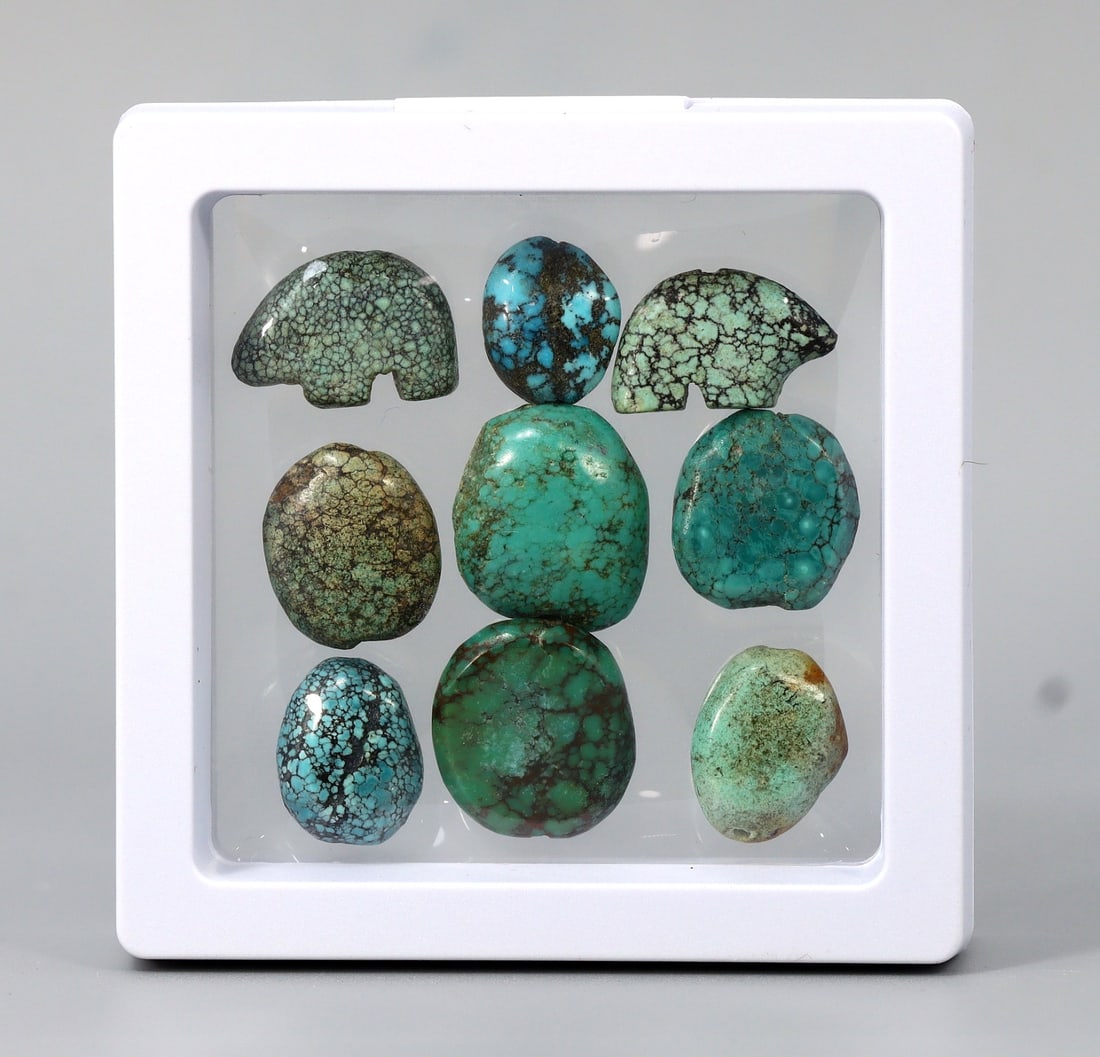Collection of Antique Himalayan Tibetan Chinese Turquoise Bead: 2x1.5cm Weight: 45 grams