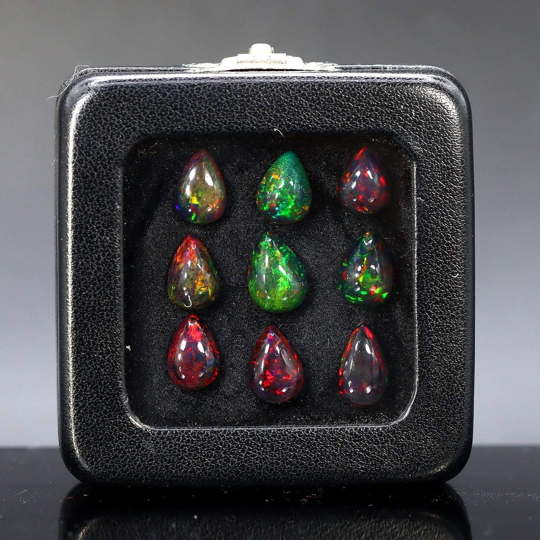 15Ct Natural Ethiopian Welo Black Smoke Opal Box Lot: 10.5x8mm Weight: 15Ct