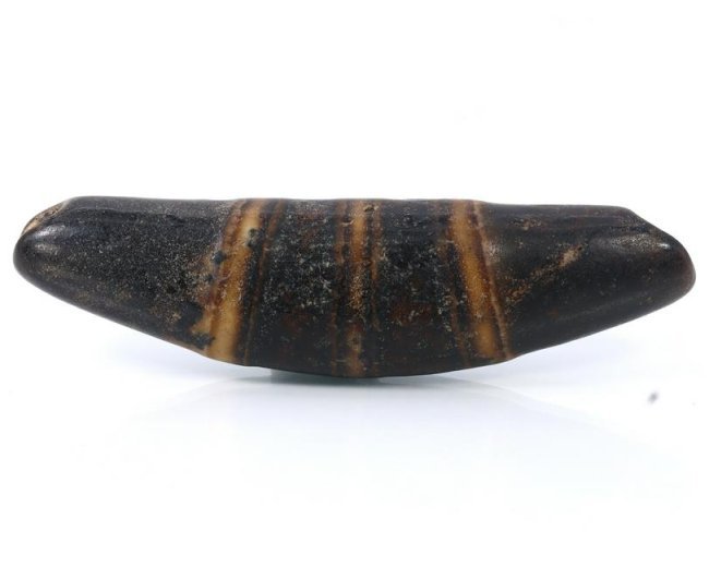 Ancient Tibetan Bow Shaped 3 Stripes Agate Chung dZi Bead: 6x1.5cm Weight: 14grams