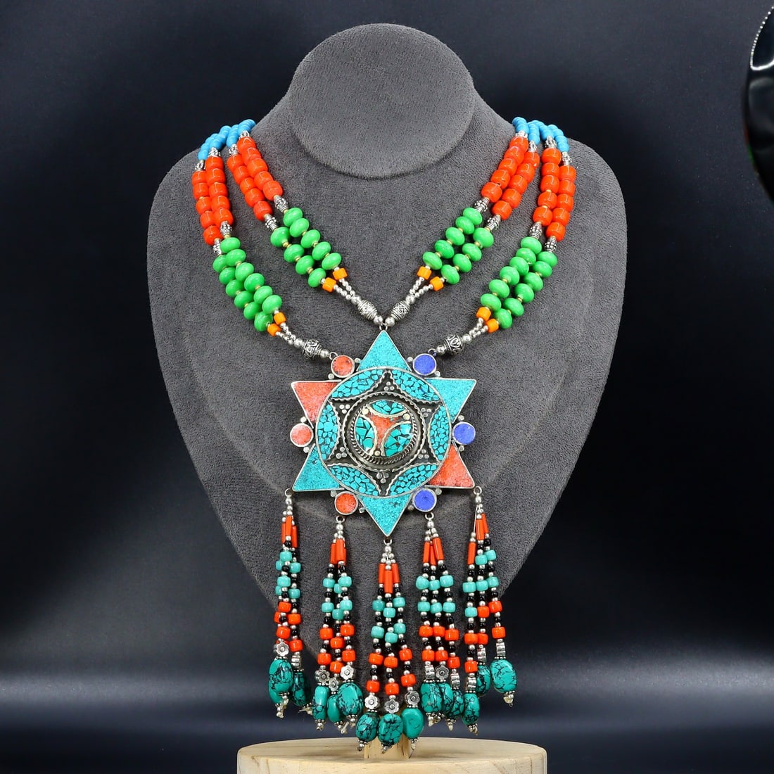 Vintage Himalayan Tibetan Bohemian Style Tribal Silver Necklace Pendant: 25" inches Weight: 156 grams