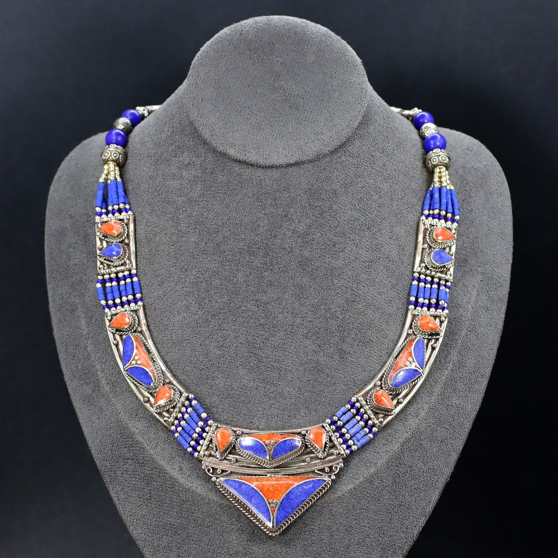 Vintage Himalayan Tibetan Bohemian Style Tribal Silver Necklace Pendant: 18.5" inches Weight: 136 grams