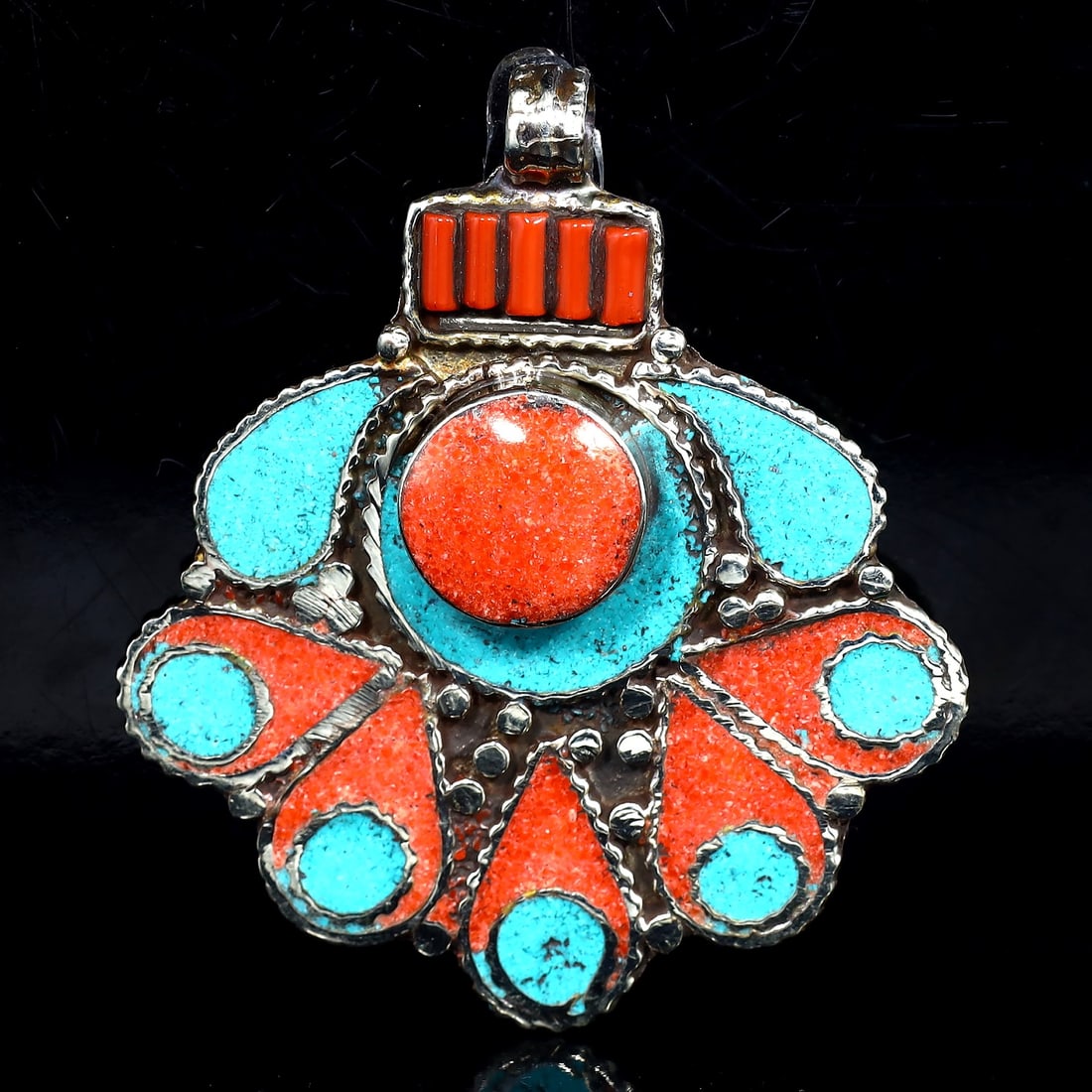 Vintage Himalayan Tibetan Bohemian Tribal Silver Inlaid Colored Chips Locket Pendant: 6x5.5cm Weight: 26 grams