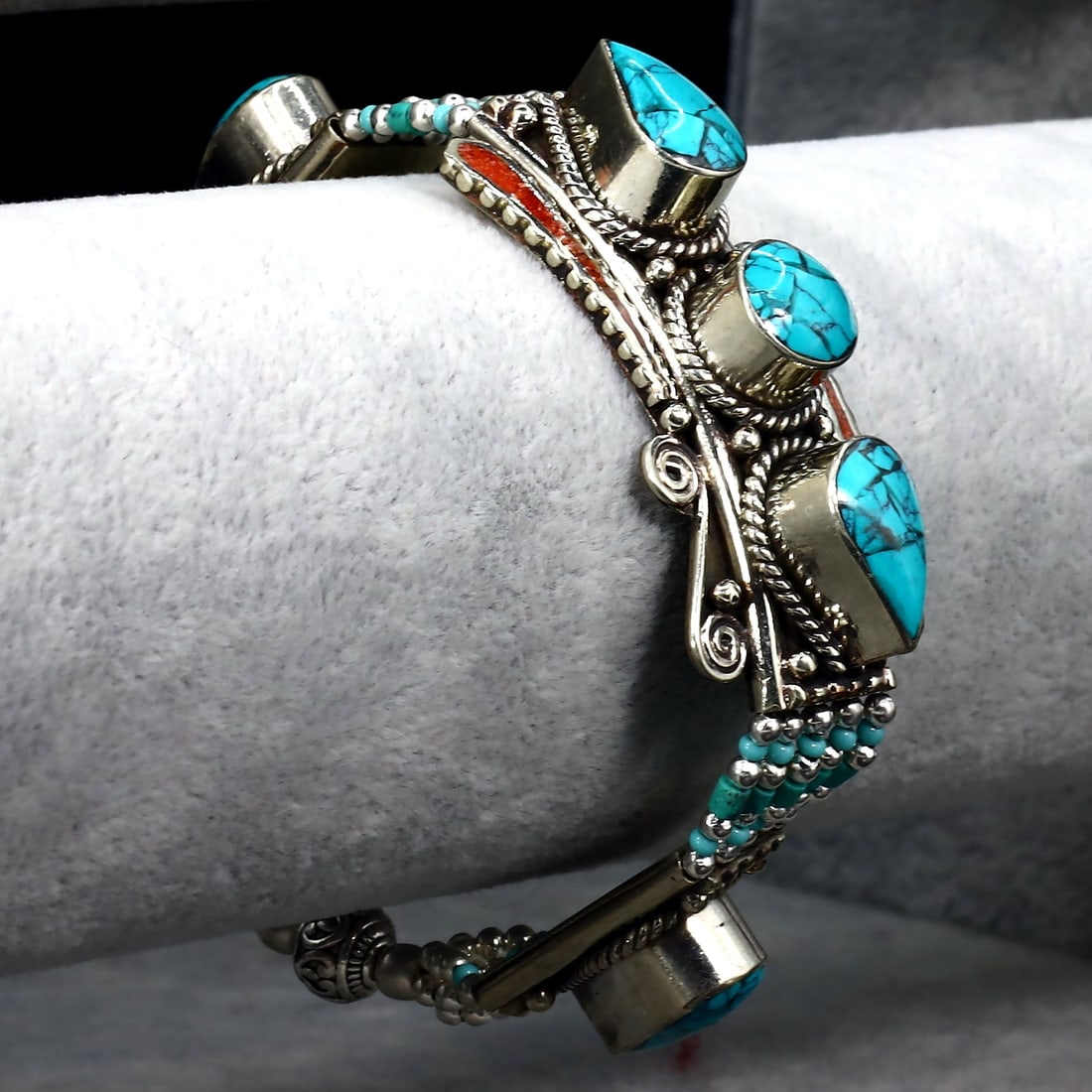Vintage Himalayan Tibetan Bohemian Tribal Silver Bracelet: 8" inches Weight: 66 grams
