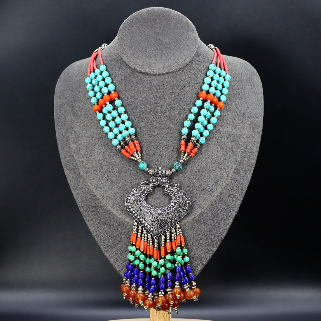 Vintage Himalayan Tibetan Bohemian Style Tribal Silver Necklace Pendant: 20" inches Weight: 90 grams