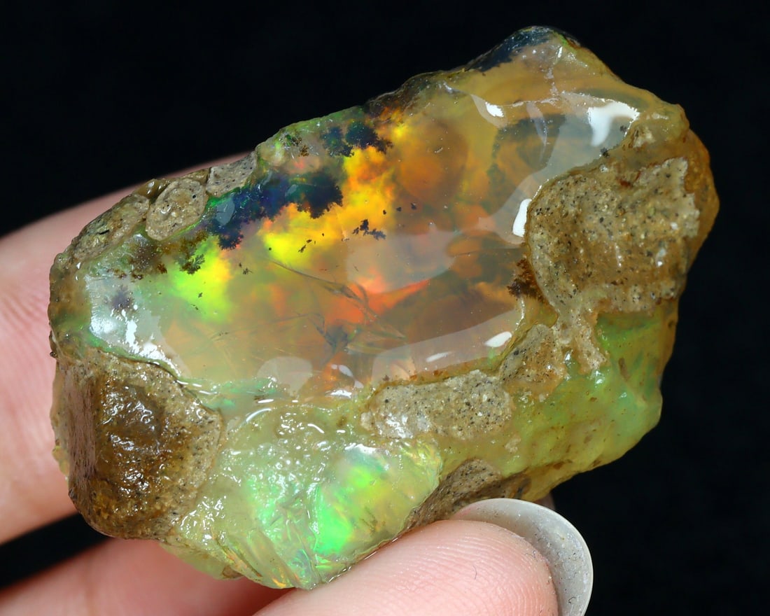 66.5Ct Collector Non-Hydrophane Crystal Opal Rough Specimen: 36x22x21mm Weight: 66.5 Ct