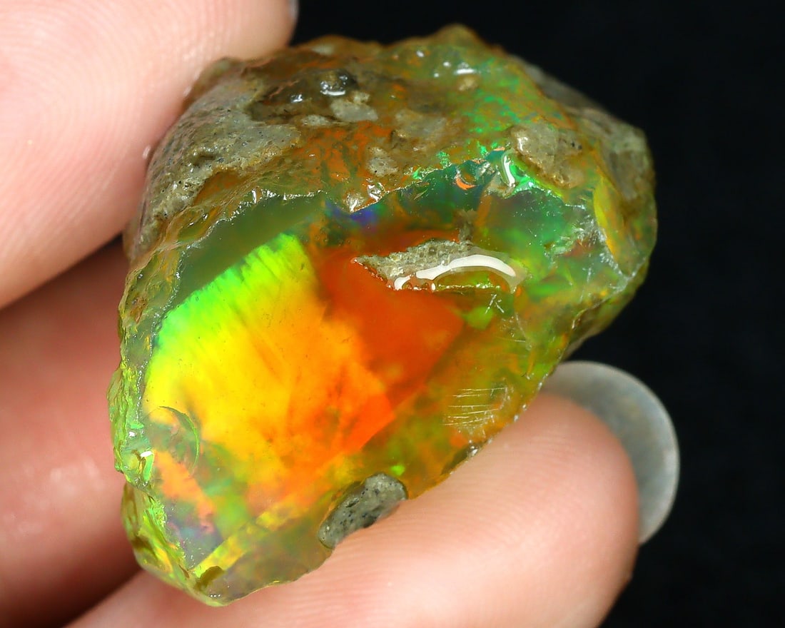 50Ct Collector Non-Hydrophane Crystal Opal Rough Specimen: 30x28x18mm Weight: 50 Ct