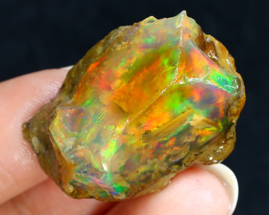 42Ct Collector Non-Hydrophane Crystal Opal Rough Specimen: 27x18x16mm Weight: 42Ct