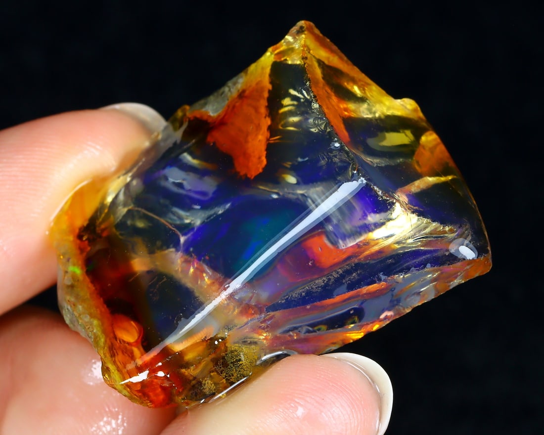 57Ct Collector Non-Hydrophane Crystal Opal Rough Specimen: 33x23x12mm Weight: 57Ct