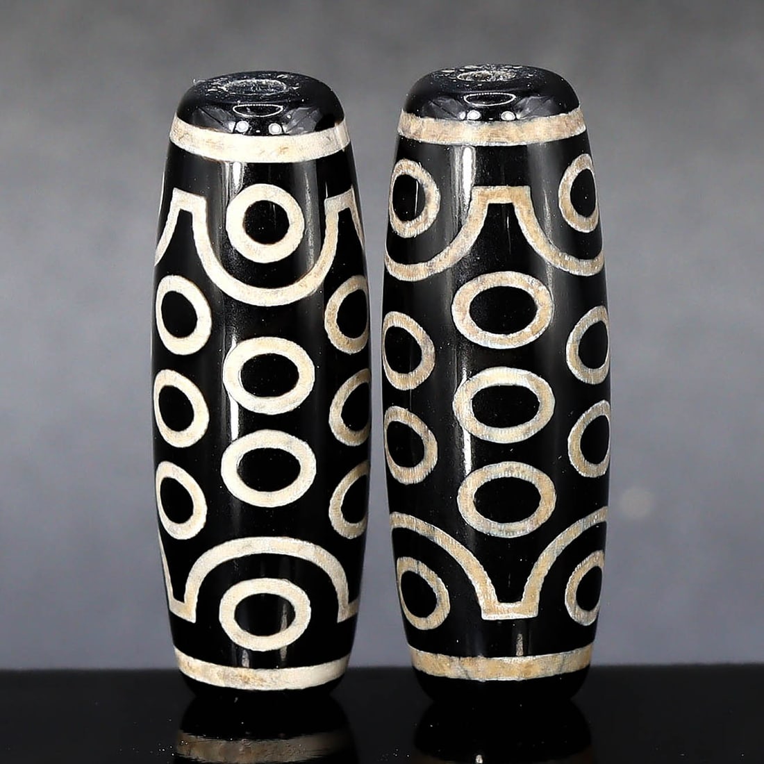 Two Chinese Tibetan 19 Eyes dZi Beads (1 of 3)