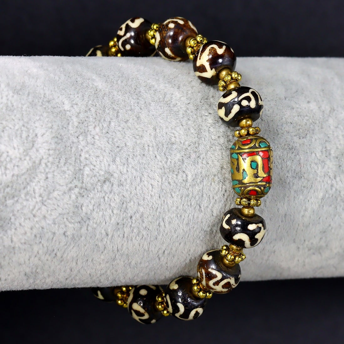 Vintage Traditional Himalayan Tibetan Beaded Bracelet (1 of 2)