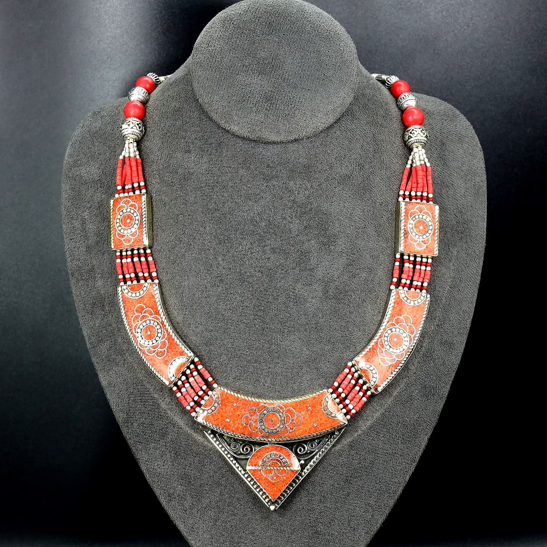 Vintage Himalayan Tibetan Bohemian Tribal Silver Inlaid Coral Pendant Necklaces: 19''Inches Weight: 147 grams