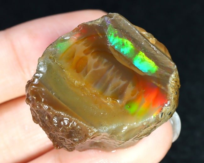 82Ct Collector Non-Hydrophane Crystal Opal Rough Specimen: 30x28x20mm Weight: 82Ct