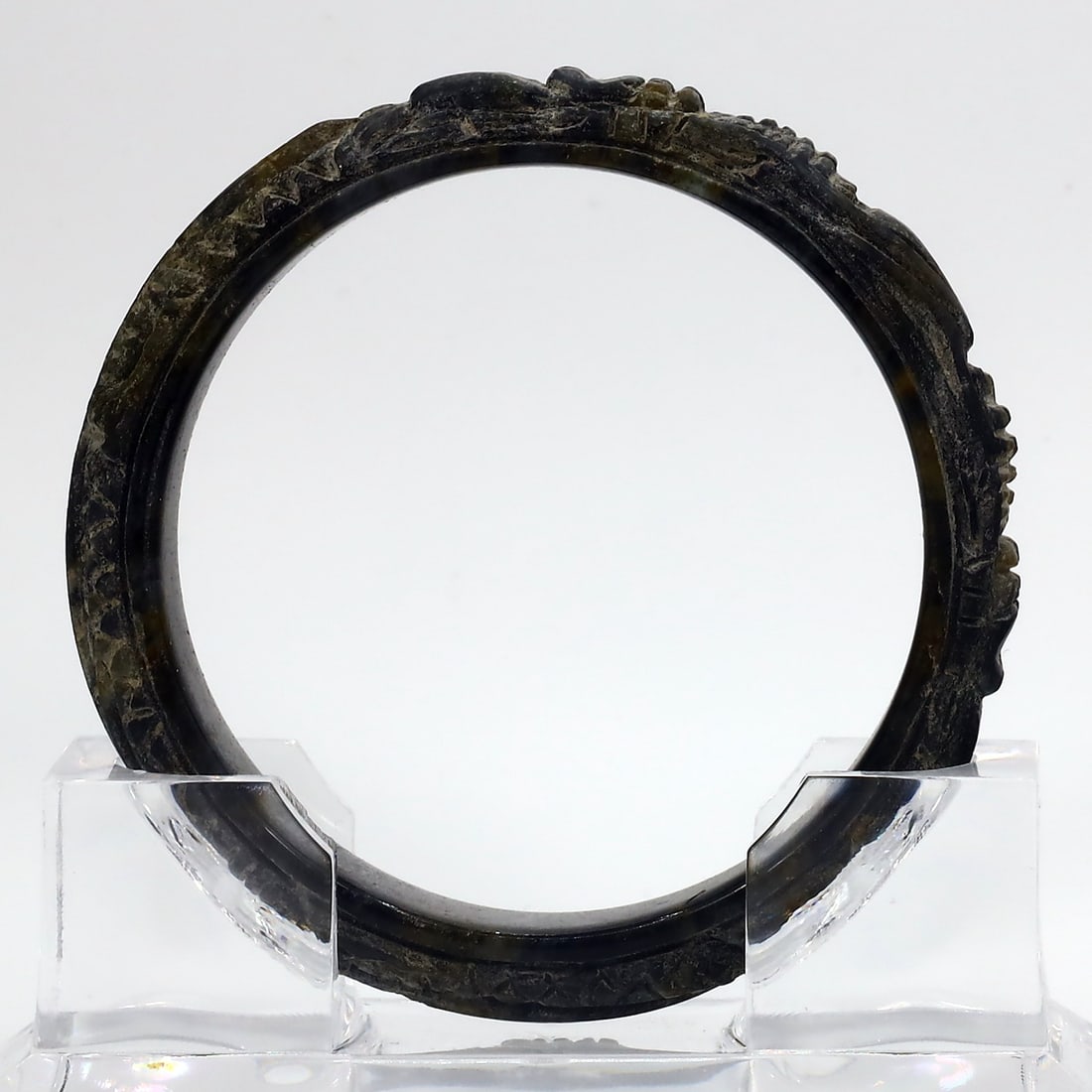 58.40g Natural Oriental Carved Dragon Jadeite Jade Bangle Bracelet (1 of 3)