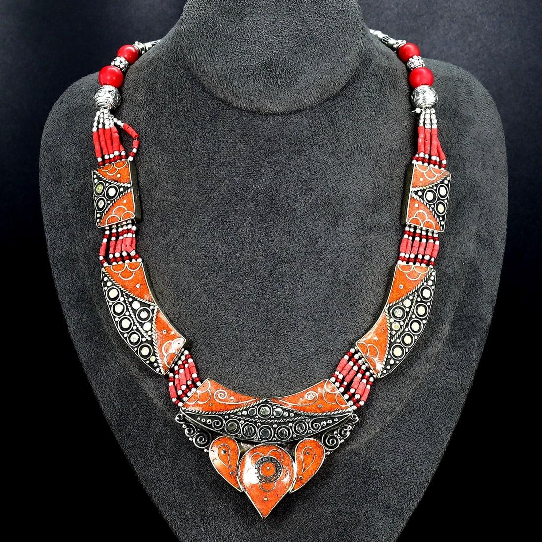 Vintage Himalayan Tibetan Bohemian Tribal Silver Inlaid Coral Pendant Necklaces: 19''Inches Weight: 145 grams