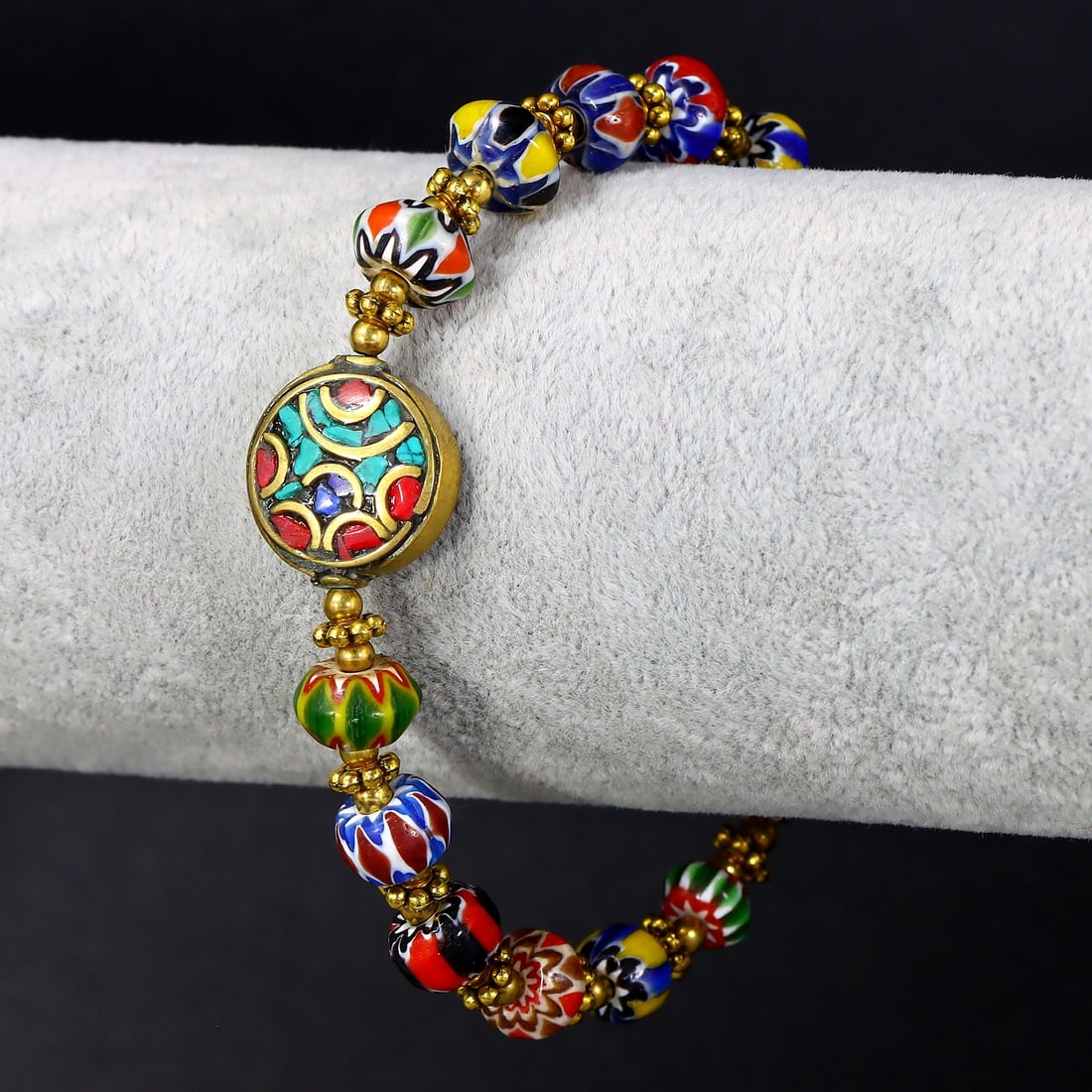 Vintage Italian Venice Chevron & Tibetan Bead Bracelet: 8" Inches Weight: 21 grams