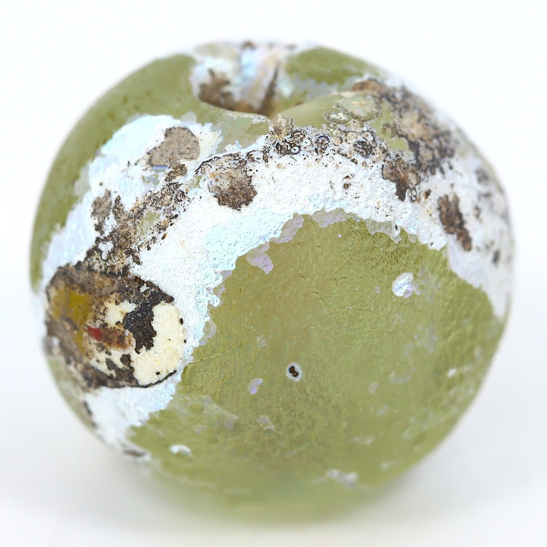 Ancient Hellenistic Period Glass Bead (323 BC - 31 BC): Bead Dimension: 16x15mm in size Discover the Timeless Beauty of Ancient Beads with Thousand Planet Auction House Beneath the sands of history lie treasures that transcend time-ancient beads that bear 