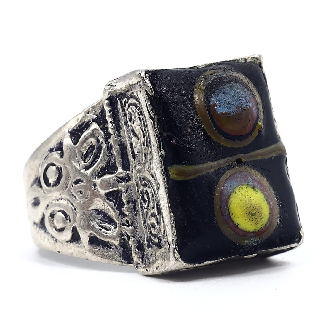 Vintage Stratified Eye Devil Eye Glass Bead Ring, Middle East (20th Century AD) (1 of 6)