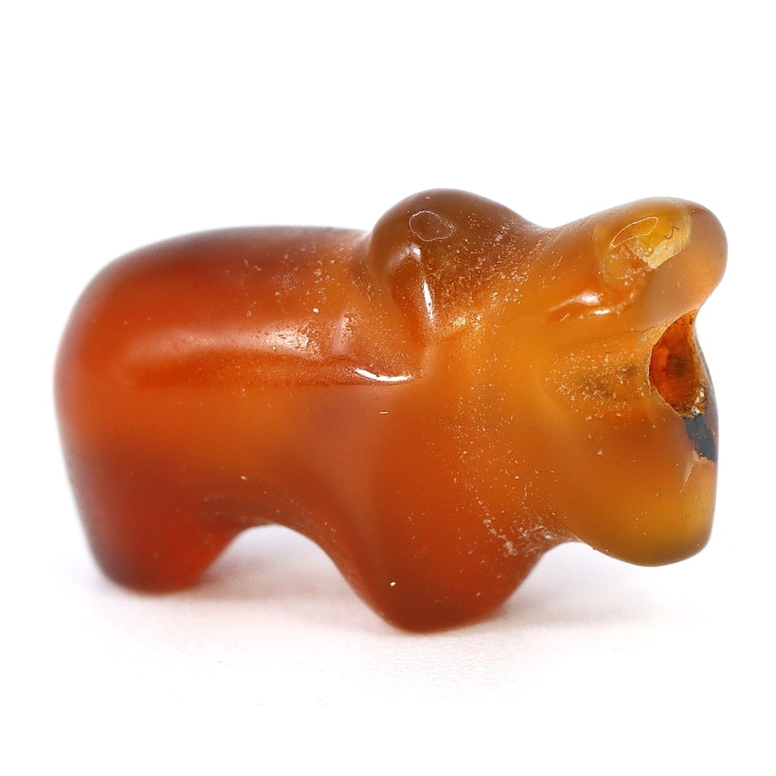 Burmese Antique: Carnelian Agate with Zoomorphic Design (1st - 9th century CE): Dimension: 12x7.7mm Rarity Level: Highly Rare Highly Rare: Given its intricate craftsmanship from the Pyu Civilization and the uniqueness of its material. Introduction: Delve deep into the wonders of