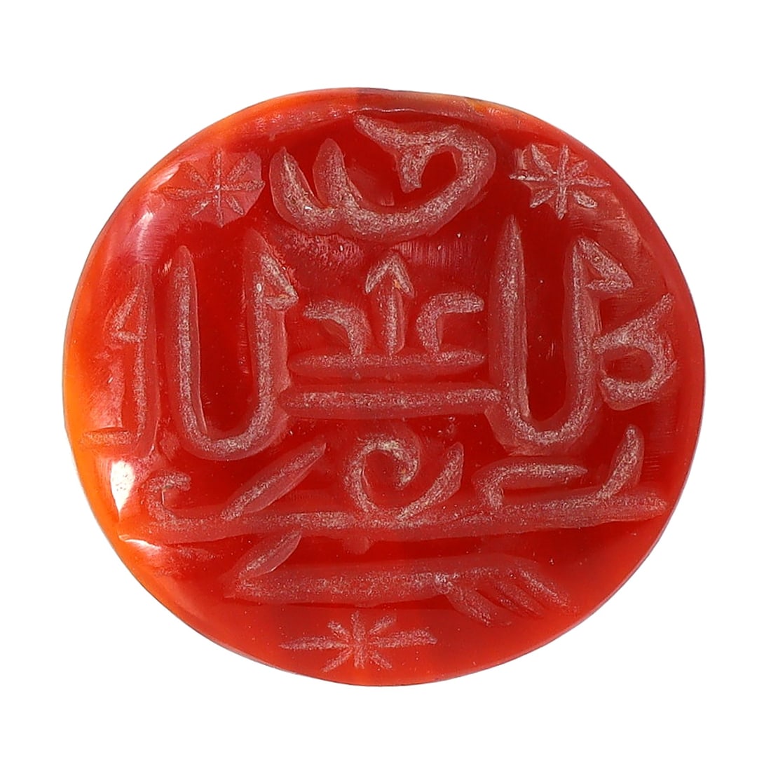 Ancient Islamic Carnelian Seal: Emblem of the Medieval Era's Mastery (700-1400AD): Dimension: 26mm Rarity Level: Highly Rare Owing to its origins in the Islamic era and the meticulous design etched into the carnelian, this seal is not only a relic of historical importance but also s