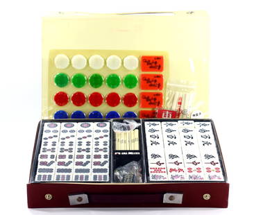 Classic Elegance: Intricate Mahjong Set in Exquisite Presentation Case: Dimension: 30x21 cm Weight: 3200 gram Introduction: Traditional Mahjong Set in Decorative Case Presented here is a finely crafted mahjong set, an embodiment of tradition and artistry. Housed within a