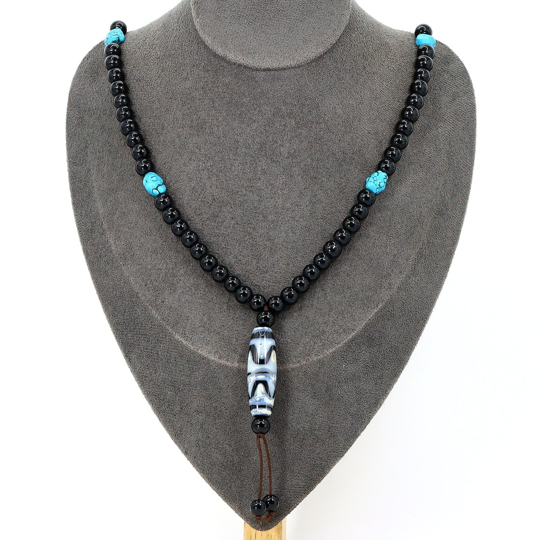 Tibetan Dzi Bead Necklace: Spiritual Elegance in Onyx (1 of 2)