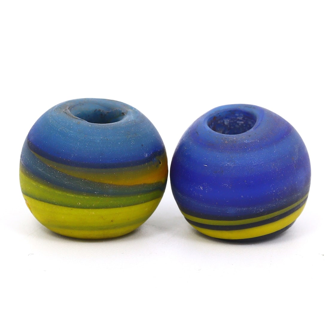 Ancient Persian Motif in Contemporary Glass Bead: Modern Meets Tradition (Contemporary Era) (1 of 4)