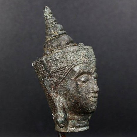 Southeast Asian Bronze Buddha Head with Elaborate Headdress (13th-14th Century AD) (1 of 8)
