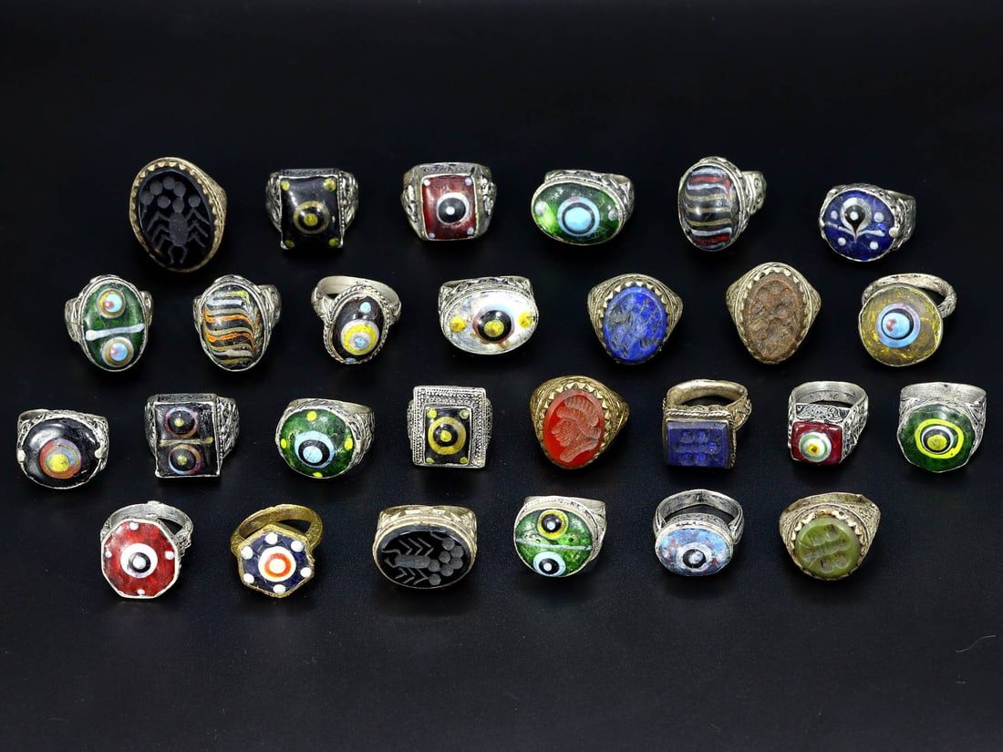Diverse Mid-20th Century Islamic & Sasanian Style Intaglio Rings (1 of 5)