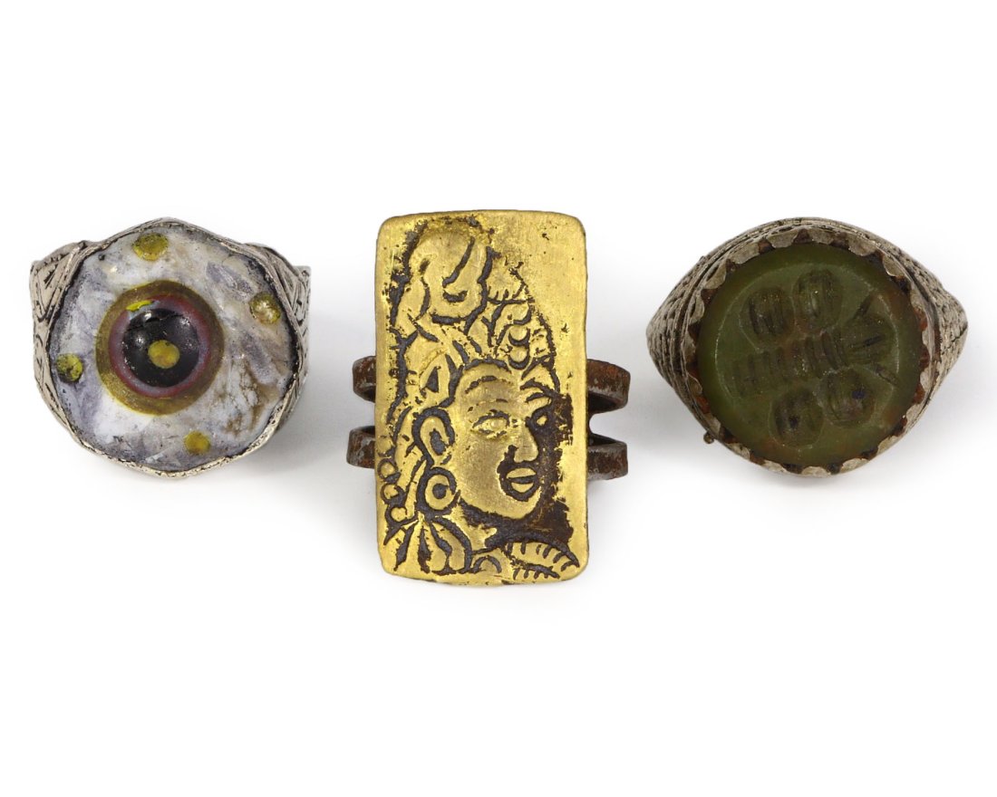 Mid-Century Islamic Art Gilt Silver Rings with Glass Beads (1950-1970 AD) (1 of 3)