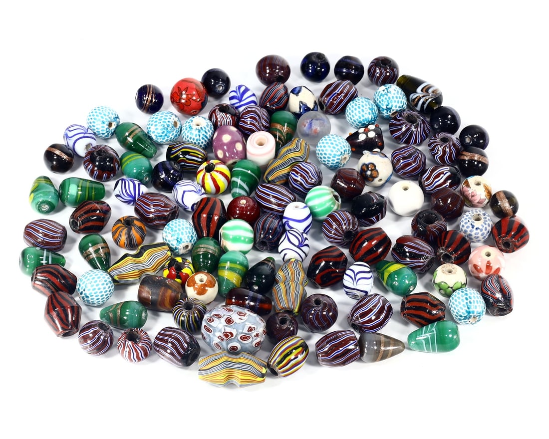 Group of 110 Vintage Art Deco Millefiori Glass Beads, Colorful Collectibles,with - Free Shipping: Dimension: 17-31mm Introduction: This exceptional collection of 110 Art Deco-era Millefiori glass beads reflects the exquisite craftsmanship of early 20th-century artisans. With dimensions,these ornam
