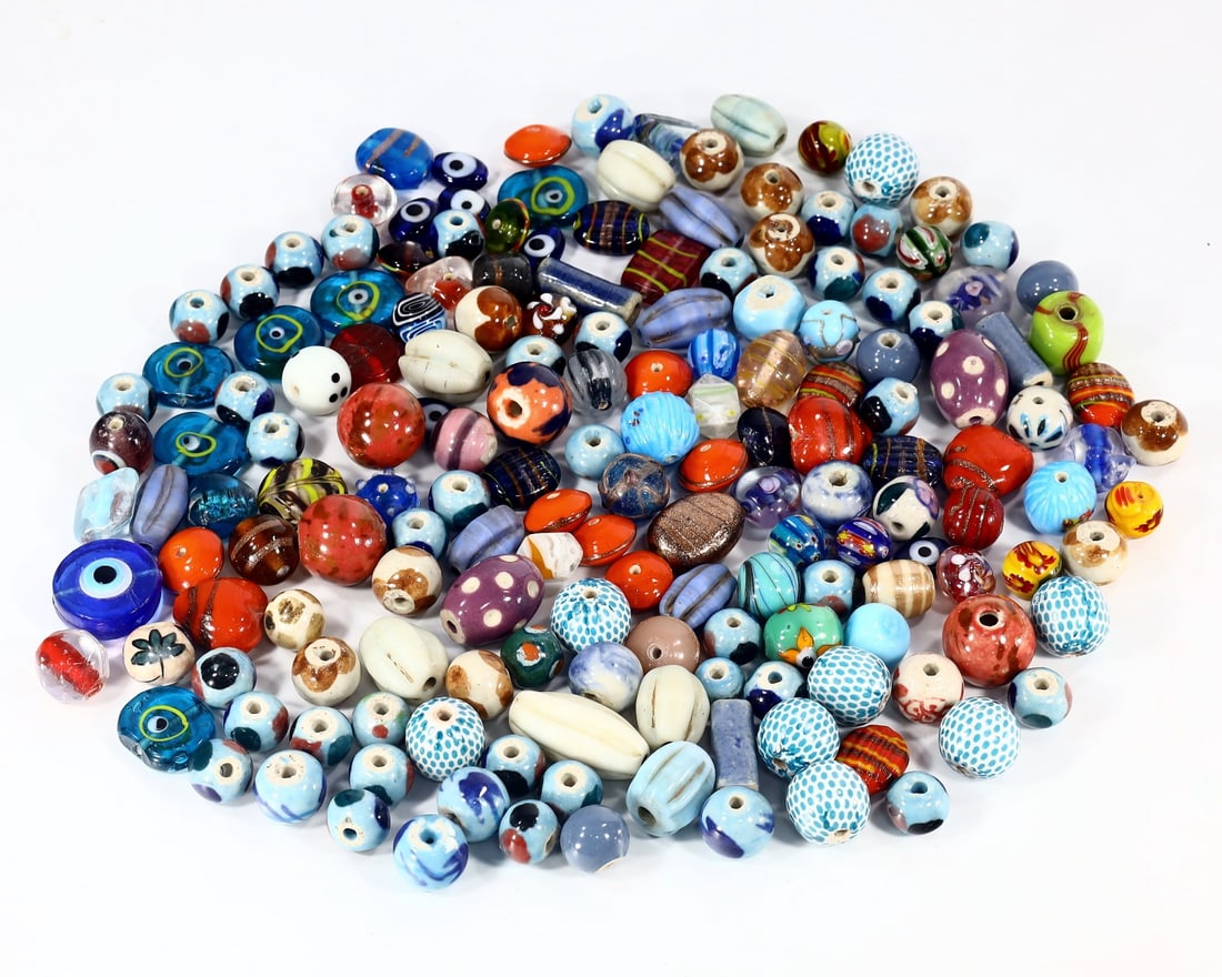 Group of 170 Vintage Art Deco Millefiori Glass Beads, Colorful Collectibles,with - Free Shipping: Dimension: 17-31mm Introduction: This exceptional collection of 170 Art Deco-era Millefiori glass beads reflects the exquisite craftsmanship of early 20th-century artisans. With dimensions,these ornam