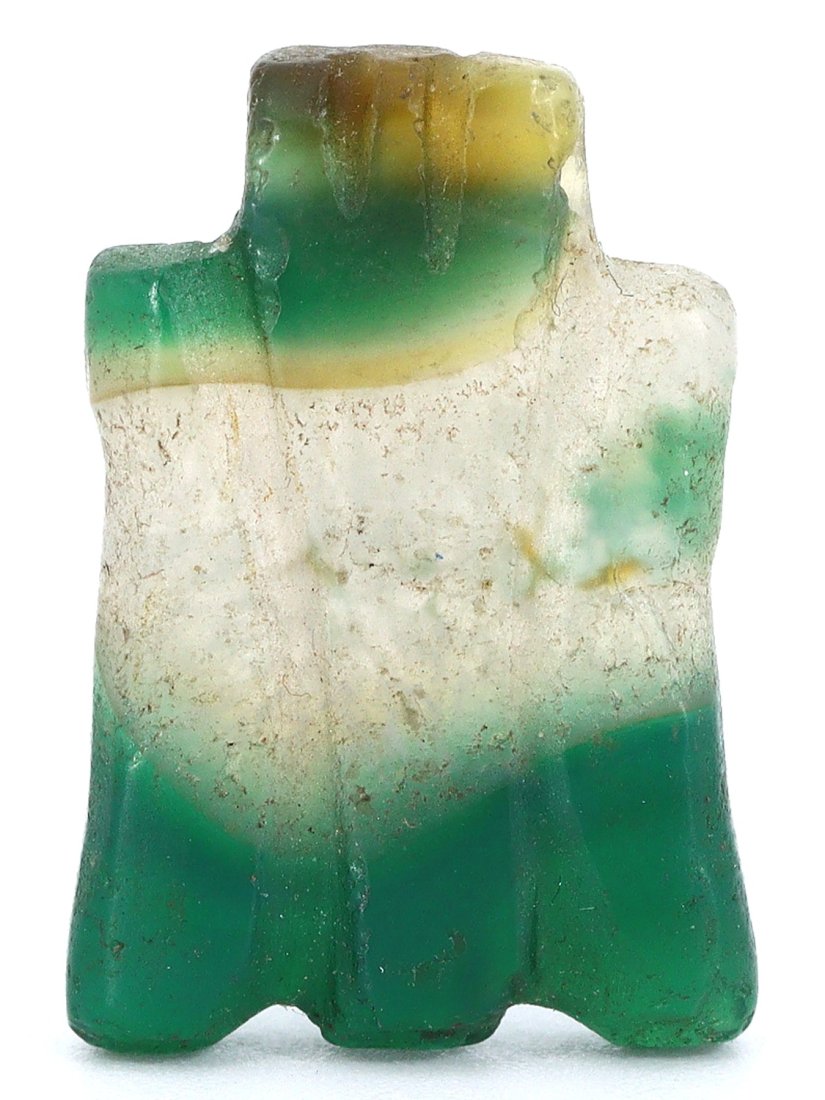 Ancient Coptic Era Egyptian Fly Amulet, 4th-6th Century AD: This exquisite gem amulet, shaped like a fly, hails from the era of Coptic art in Egypt, specifically dated to the 4th-6th Century AD. Measuring 19x13x3.5mm, the amulet is a small but significant arti