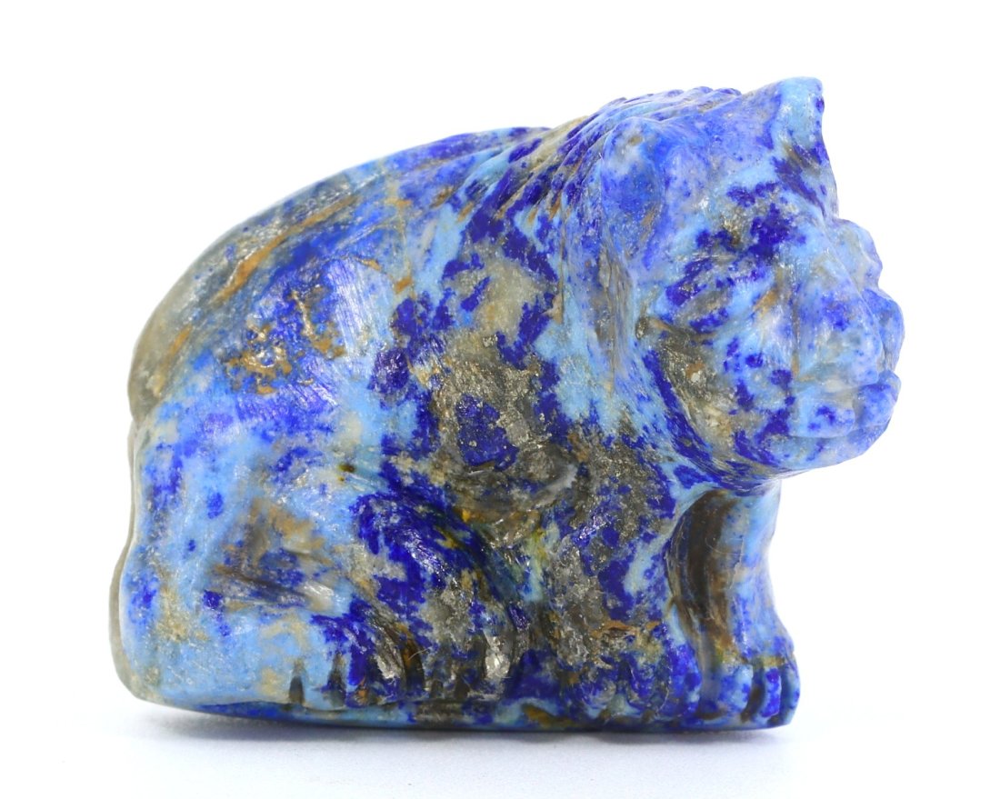 A Near Eastern Lapis Lazuli Lion Amulet, Emblem of Royalty and Protection: Dimensions: 3.5 x 2.5 cm (1.38 x 0.98 inches)