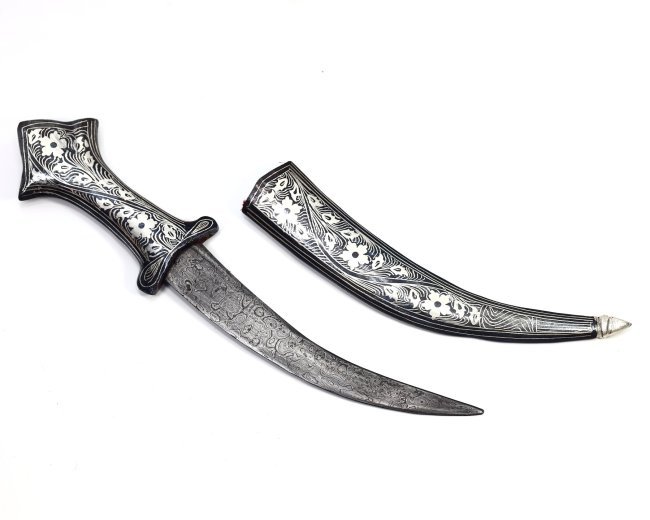 A Damascus Steel Dagger with Intricately Etched Floral Patterns (1 of 4)