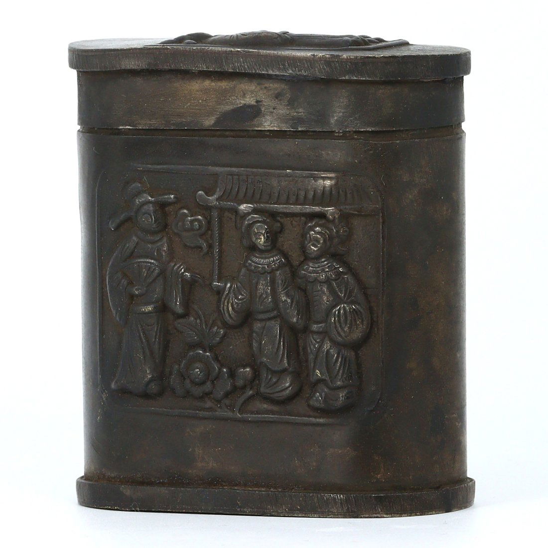 A Qing Dynasty Silver Box Etched with Floral Elegance (1 of 4)
