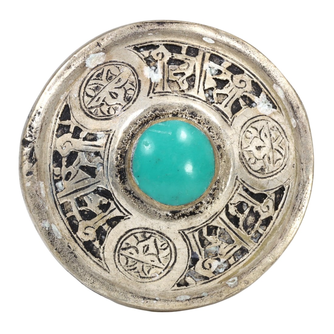 An Antique Qajar Gilt Silver and Green Onyx Cocktail Ring: This exquisite cocktail ring, made from gilt silver and adorned with a green onyx. This ring exemplifies the intricate craftsmanship and artistic flair characteristic of the Qajar period in Persian hi