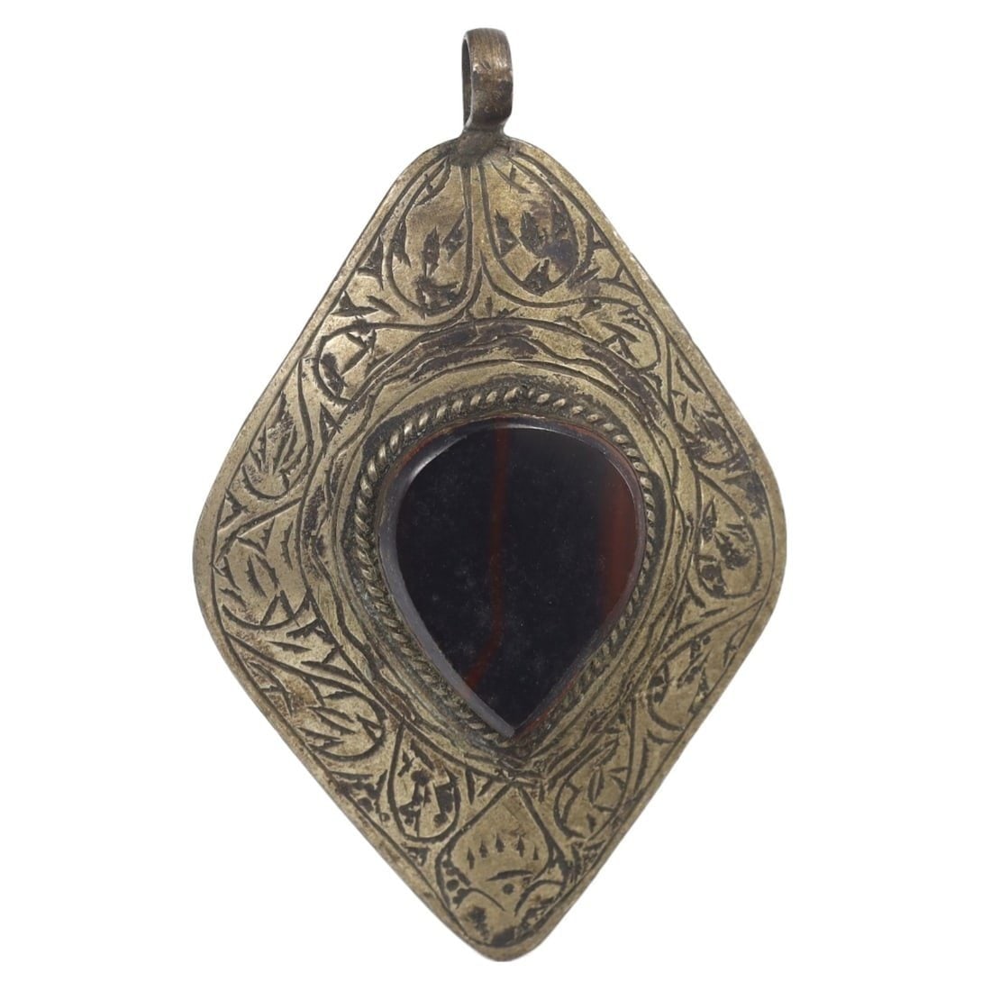 An Antique Ottoman Gilt Silver and Carnelian Locket Amulet Pendant, c. 17th-18th Century: This intricate design locket amulet pendant, made from gilt silver and featuring carnelian as the main centered stone. Dating back to the Ottoman period (c. 17th-18th Century), it exemplifies the exqu