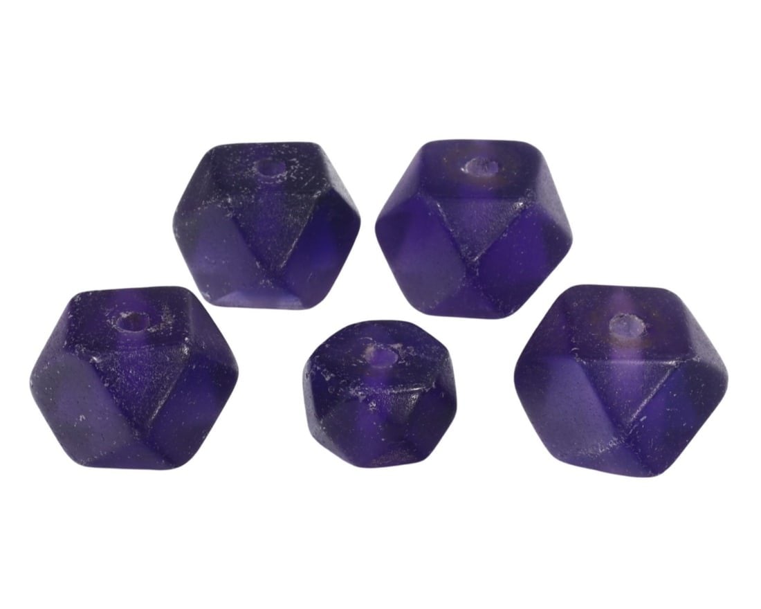 Antique Mughal Empire Amethyst Bead Lot: This amethyst bead lot exemplifies the exquisite craftsmanship and cultural significance of the Mughal Empire. Each of the 5 pieces is meticulously faceted into a hexagonal shape, showcasing the geome