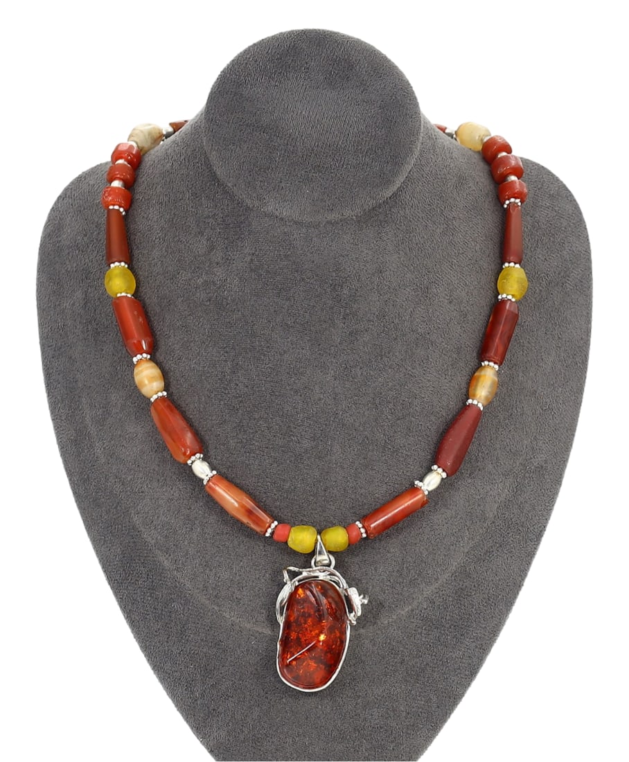 Himalayan Tibetan Beaded Necklace with Pendant (1 of 1)