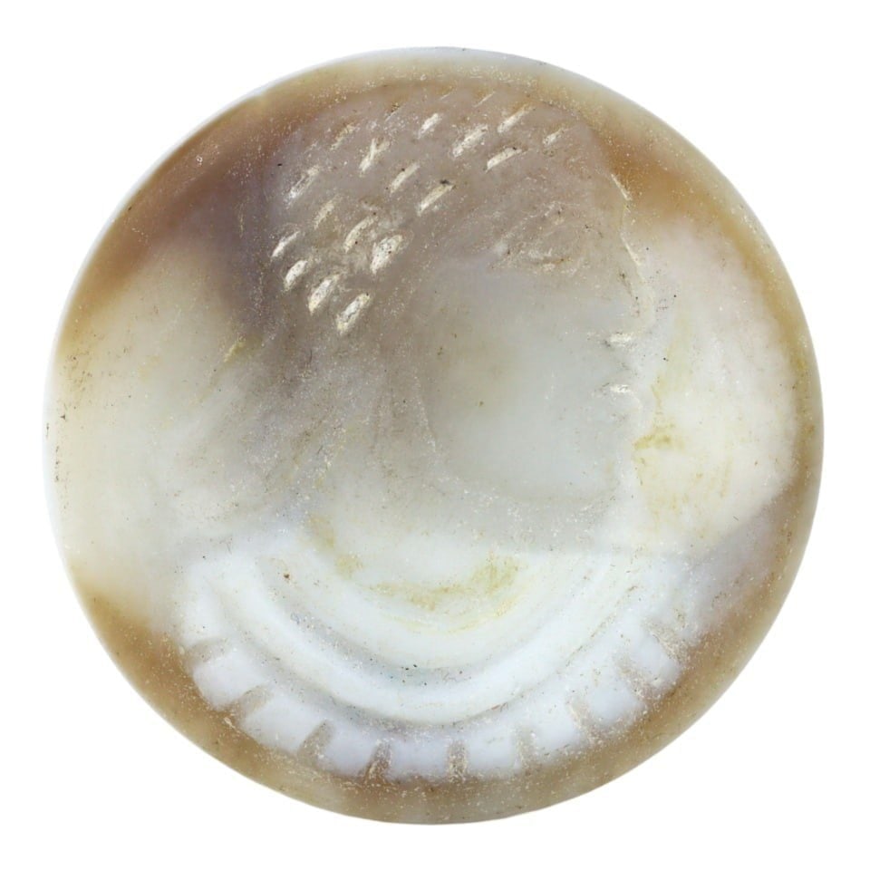 Ancient Sasanian Carved Agate Intaglio with Nomadic Figure: Ancient Sasanian Carved Agate Intaglio with Nomadic Figure