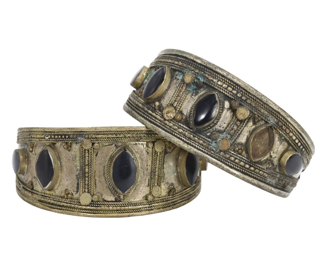 Lot of 2 Traditional Middle Eastern Tribal Onyx Cuff Bracelets: Lot of 2 Traditional Middle Eastern Tribal Onyx Cuff Bracelets