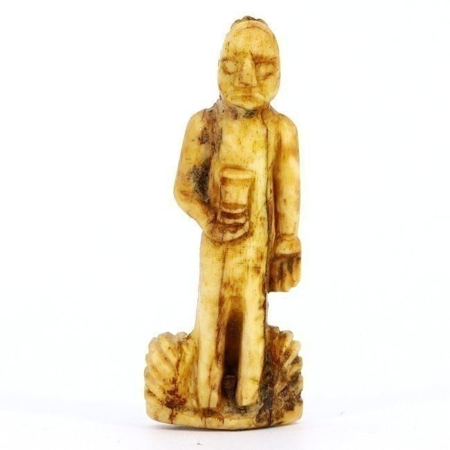 Ancient Egyptian Bone Carved Idol Figure with Linear Carving: Ancient Egyptian Bone Carved Idol Figure with Linear Carving
