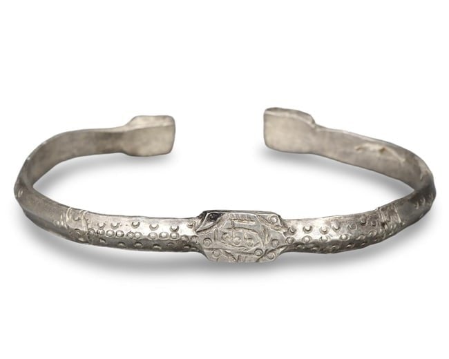 Medieval Viking Silver Armlet with Snake Head Terminals and Viking Ship Engraving, 10th Century (1 of 5)