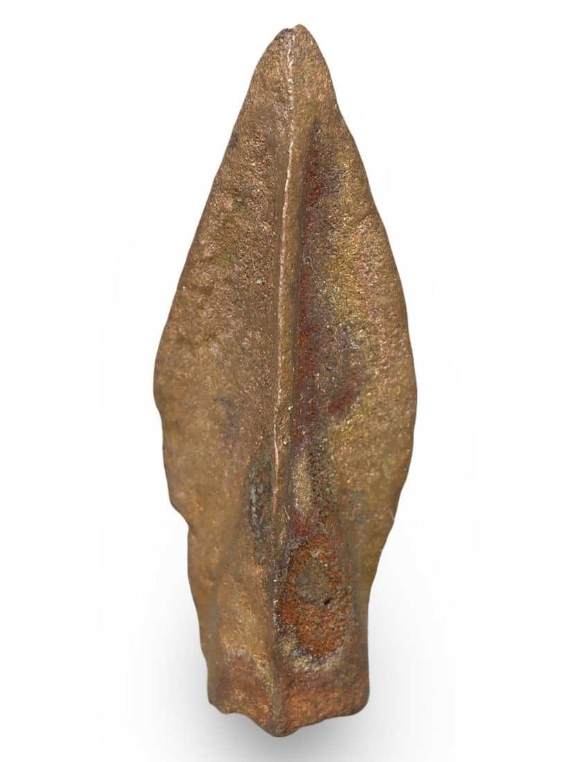 Ancient Scythian Bronze Trilobite Arrowhead, 525-330 BC: This bronze trilobite arrowhead dates back to the Scythian period between 525 and 330 BC. Known for their exceptional metallurgy and warfare techniques, the Scythians crafted these arrowheads with a d