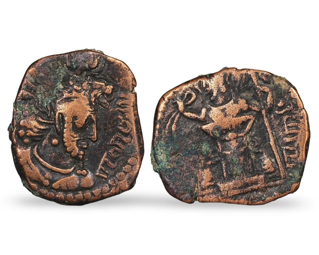 Ancient Kushano-Sasanian Dynasty Hormizd I Bronze Coin, AD 270 - AD 295: This bronze coin from the Kushano-Sasanian Dynasty, minted under the authority of Hormizd I between AD 270 and AD 295, weighs 2.05g and has a diameter of 15mm. Struck in Balkh, located in the Mashriq 