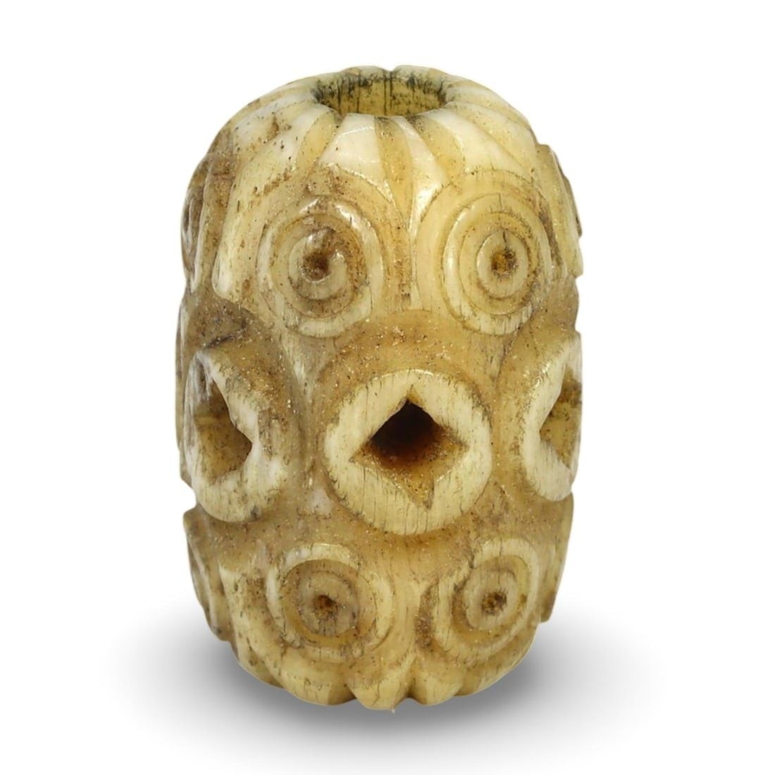 Antique Meiji Period Japanese Bone Floral Ojime Bead, Late 19th Century: This exquisite ojime bead from late 19th-century Japan is intricately carved from bone, featuring delicate floral motifs. Dating to the Meiji period (1868-1912), a transformative era in Japanese histo