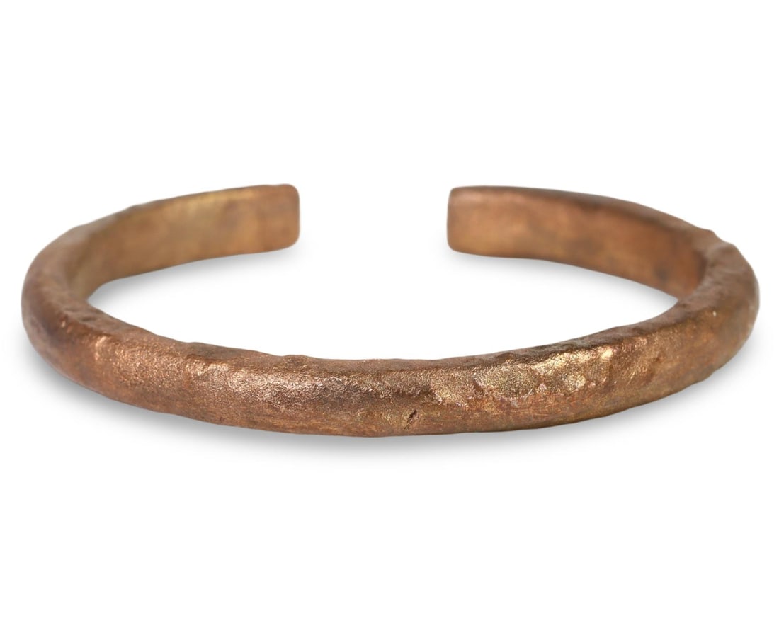 Authentic Ancient Medieval Viking / Celtic / Livonian Bronze Bracelet Armlet, 11th-13th Century: This Authentic Ancient Medieval Viking / Celtic / Livonian Bronze Bracelet Armlet, dating from the 11th to 13th century, exemplifies the exceptional craftsmanship of the medieval period. Originating f