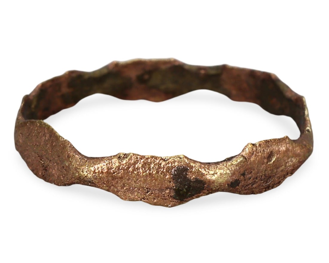 Authentic Ancient Medieval Viking / Celtic / Anglo-Saxon Bronze Ring, 11th-13th Century: This Authentic Ancient Medieval Viking / Celtic / Anglo-Saxon Bronze Ring, dating from the 11th to 13th century, exemplifies the exceptional craftsmanship of the medieval period. Originating from the 